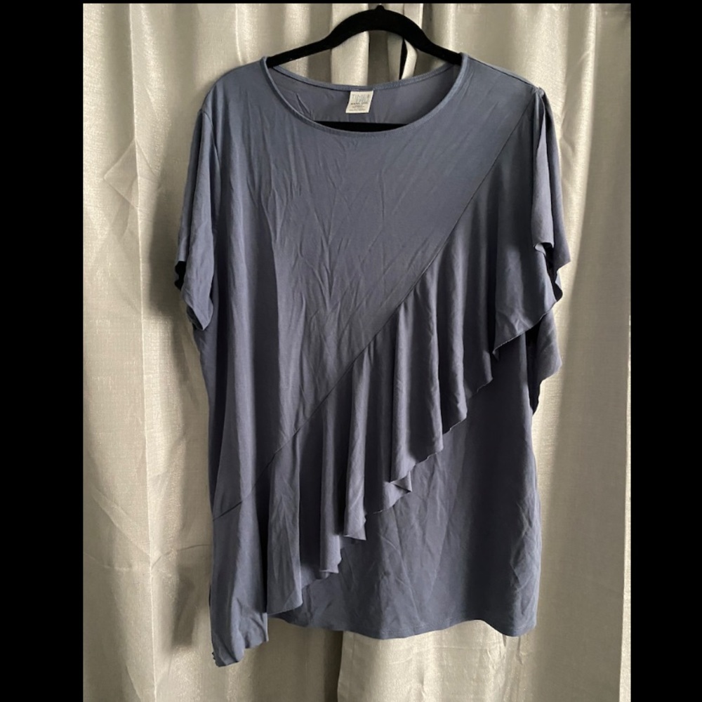 Cute ruffle top